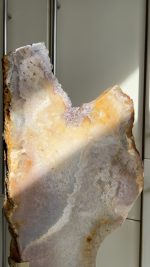 Pink amethyst on stand/ roze amethist op standaard exclusief - Afbeelding 6