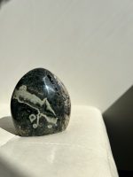 Mosagaat Jaspis sculptuur 1.3 - Afbeelding 6