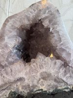 Amethist Geode met Avoloniet achterkant - Afbeelding 2