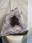 Amethist Geode met Avoloniet achterkant
